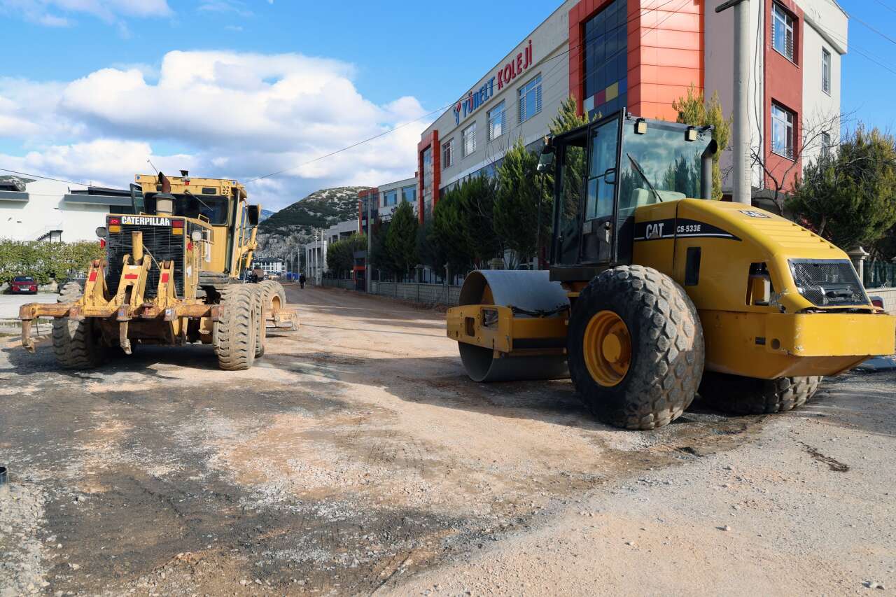 Menteşe’de Kolejler Bölgesine 11 Bin Metrekare Kilit Parke 5